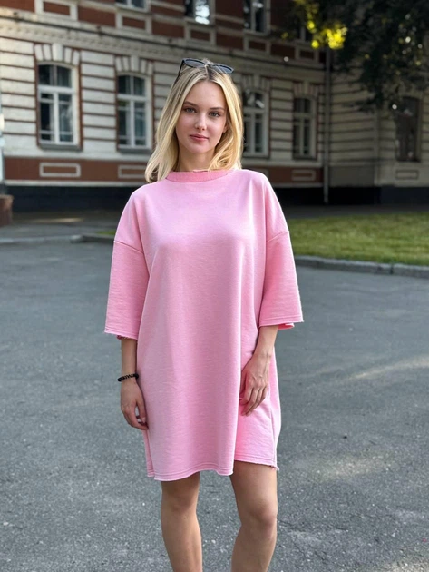 Женское летнее платье футболка свободного кроя, розовое, one size - Фото 1 Женское летнее платье футболка свободного кроя, розовое, one size - изображение 1