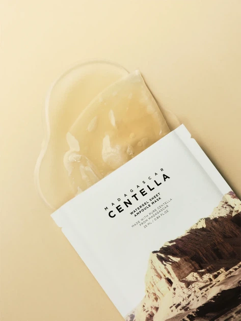 Тканинна ампульна маска для обличчя SKIN1004 Madagascar Centella Watergel Sheet Ampoule Mask 25 мл для зволоження - изображение 4