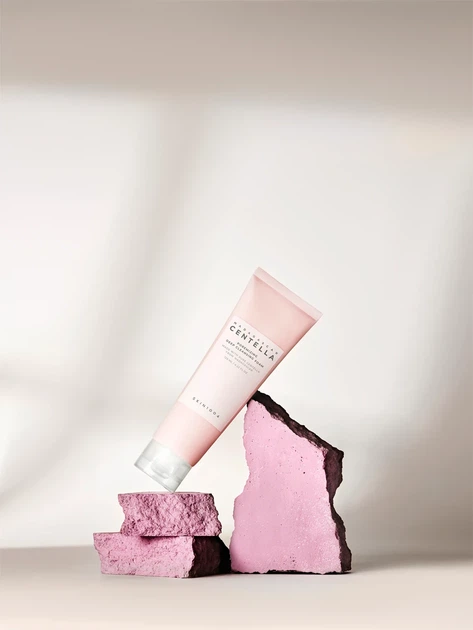 Пінка для вмивання SKIN1004 Madagascar Centella Poremizing Deep Cleansing Foam 125 мл - зображення 3