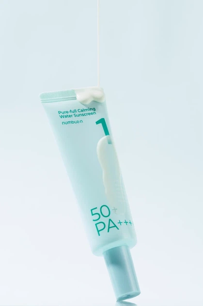 Сонцезахисна есенція для обличчя NUMBUZIN No.1 Clear Filter Sun Essence SPF50+ PA++++ 50 мл для зволоження та захисту шкіри - изображение 2