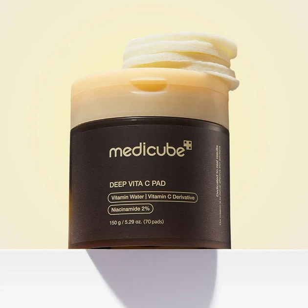 Пади для обличчя MEDICUBE Deep Vita C Pad 150 g — освітлення пігментації, сяйво та вирівнювання тону шкіри - изображение 2
