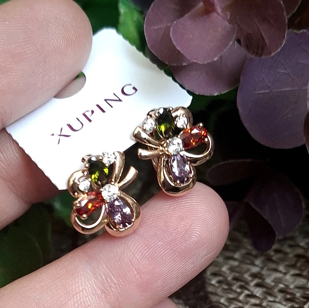 Сережки Xuping довжина 1.4см ширина 1.2см медичне золото позолота 18К с1700 - Фото 3 Сережки Xuping довжина 1.4см ширина 1.2см медичне золото позолота 18К с1700 - зображення 3