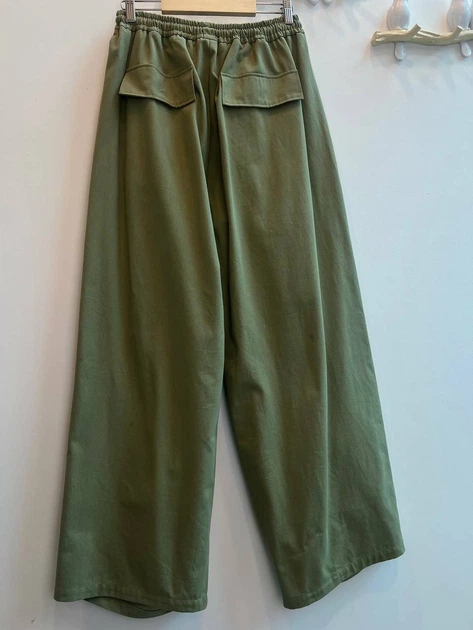Жіночі штани-банани oversize на резинці KAPTSOVA MKKS060234 - 42/44, Оливковий - изображение 3