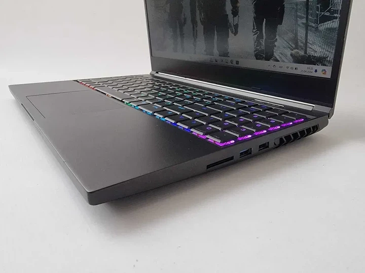 Игровой ноутбук Eluktronics 15 R7 5800H/RTX 3080 16GB/RAM 16GB/SSD 512GB/QHD 165Hz Б\В - Б/У - Фото 3 Игровой ноутбук Eluktronics 15 R7 5800H/RTX 3080 16GB/RAM 16GB/SSD 512GB/QHD 165Hz Б\В - Б/У - изображение 3
