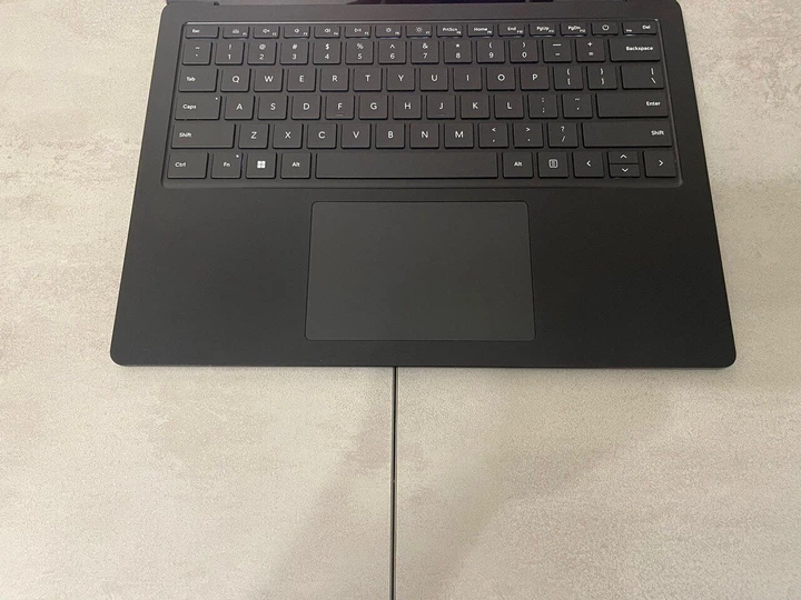 Ультрабук Microsoft Surface Laptop 5 1951 / 13.5" (2256x1504) IPS Touch / Intel Core i5-1245U (10 (12) ядер по 3.3 - 4.4 GHz) / 16 GB DDR5 / 512 GB SSD M.2 / Intel Iris Xe Graphics / WebCam б/в + Подарунок Дротова миша / USB - Фото 3 Ультрабук Microsoft Surface Laptop 5 1951 / 13.5" (2256x1504) IPS Touch / Intel Core i5-1245U (10 (12) ядер по 3.3 - 4.4 GHz) / 16 GB DDR5 / 512 GB SSD M.2 / Intel Iris Xe Graphics / WebCam б/в + Подарунок Дротова миша / USB - зображення 3