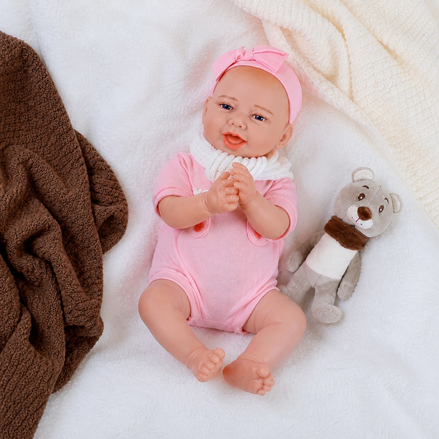 Інтерактивний пупс Reborn Baby Born Elly 42 см — реагує на рухи, сміється, плаче та засинає, з аксесуарами (RBM24018) - Фото 4 Інтерактивний пупс Reborn Baby Born Elly 42 см — реагує на рухи, сміється, плаче та засинає, з аксесуарами (RBM24018) - изображение 4