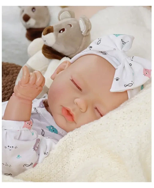 Інтерактивний пупс Reborn Baby Born Luna 42 см — реагує на рухи, сміється та плаче, з аксесуарами (RBM24021) - Фото 4 Інтерактивний пупс Reborn Baby Born Luna 42 см — реагує на рухи, сміється та плаче, з аксесуарами (RBM24021) - изображение 4