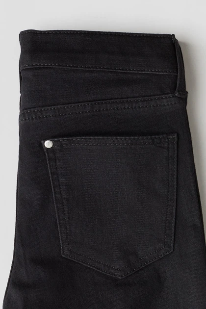 Джинси H&M Comfort Stretch Slim Fit для хлопчика 8-9 зріст 134 чорні - Фото 2 Джинси H&M Comfort Stretch Slim Fit для хлопчика 8-9 зріст 134 чорні - изображение 2
