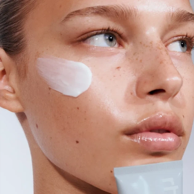 Крем для обличчя RHODE Barrier Restore Cream 50 мл — зволожувальний крем для відновлення захисного бар'єра шкіри - Фото 3 Крем для обличчя RHODE Barrier Restore Cream 50 мл — зволожувальний крем для відновлення захисного бар'єра шкіри - изображение 3