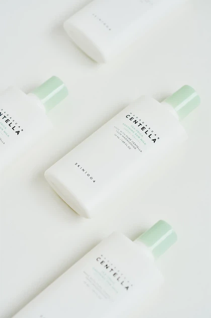 Сонцезахисне молочко для обличчя SKIN1004 Madagascar Centella Tea-Trica Soothing Sun Milk SPF 50+ PA++++ 50 мл — заспокійливий сон - изображение 3