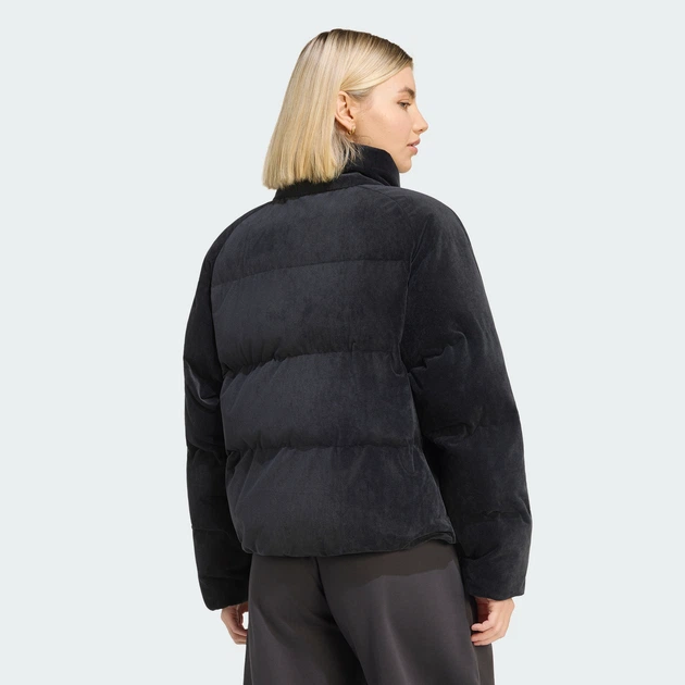 Женская куртка HELIONIC DOWN PUFFER VELOUR adidas KQ8765 (L) черный (4068804792596) - изображение 2