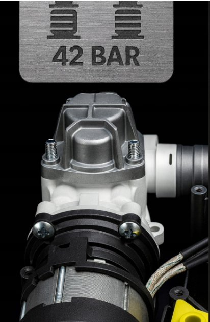 Акумуляторна мийка високого тиску Toolme TM280 PRO BRUSHLESS 450 Вт з алюмінієвою помпою, 2 АКБ 21В, піногенератор - зображення 3