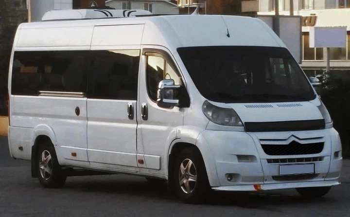 Дефлектор капоту Citroen Jumper/Fiat Ducato/Peugeot Boxer 2007-2014 EuroCap 1941K712 - зображення 7