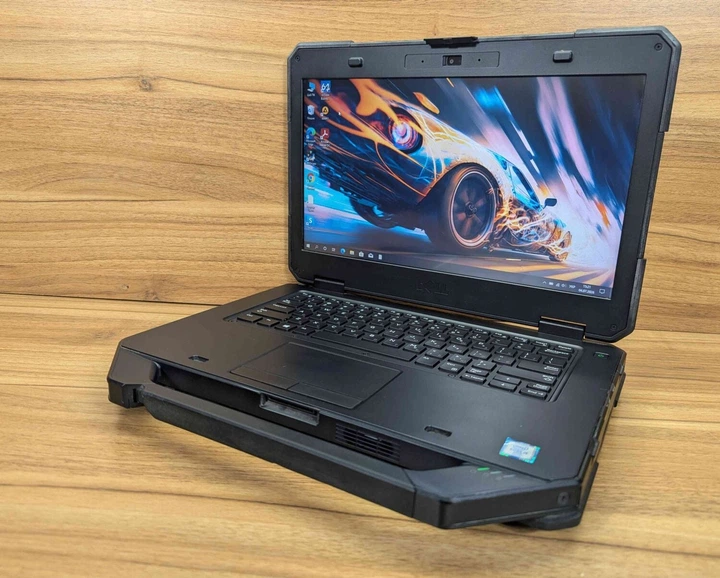Защищенный ноутбук Dell Latitude 14 Rugged 5414 / 14" (1366x768) TN / Intel Core i5-6300U (2 (4) ядра по 2.4 - 3.0 GHz) / 8 GB DDR4 / 240 GB SSD / Intel HD Graphics 520 / VGA / WebCam / Windows 10 б/у + Подарок Беспроводная мышь / USB - Фото 3 Защищенный ноутбук Dell Latitude 14 Rugged 5414 / 14" (1366x768) TN / Intel Core i5-6300U (2 (4) ядра по 2.4 - 3.0 GHz) / 8 GB DDR4 / 240 GB SSD / Intel HD Graphics 520 / VGA / WebCam / Windows 10 б/у + Подарок Беспроводная мышь / USB - изображение 3