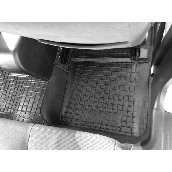 Килимки в салон для Mitsubishi Lancer 9 2000-2009 p. Autogum - Фото 5 Килимки в салон для Mitsubishi Lancer 9 2000-2009 p. Autogum - изображение 5