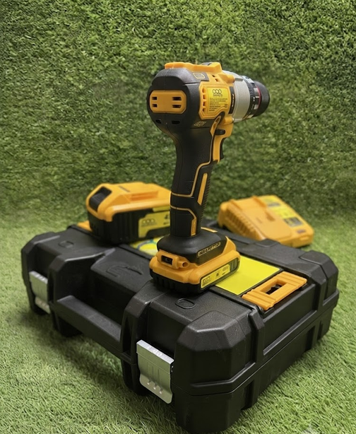 Аккумуляторный ударный шуруповерт Krafftec DCD996P3 48 В 6 Ач 130 Нм бесщеточный с двумя аккумуляторами патроном 13 мм и кейсом - Фото 7 Аккумуляторный ударный шуруповерт Krafftec DCD996P3 48 В 6 Ач 130 Нм бесщеточный с двумя аккумуляторами патроном 13 мм и кейсом - изображение 7