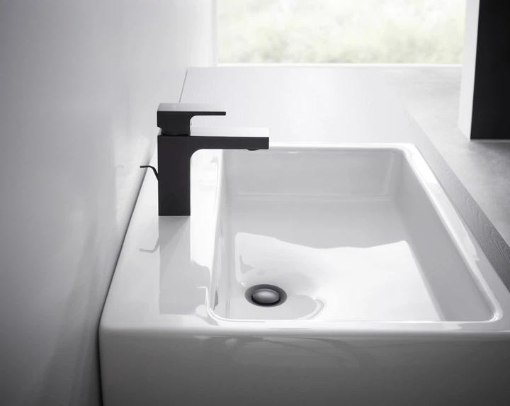 Смеситель для раковины HANSGROHE Vernis Shape матовый черный 71561670 с донным клапаном - изображение 3