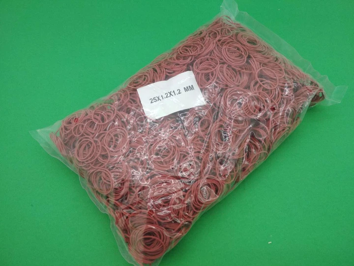 Банковские резинки, Plast, №25, красные, 1,2 мм, диаметр 25 мм, 1 кг, для фиксации денег и кассовой работы - изображение 2