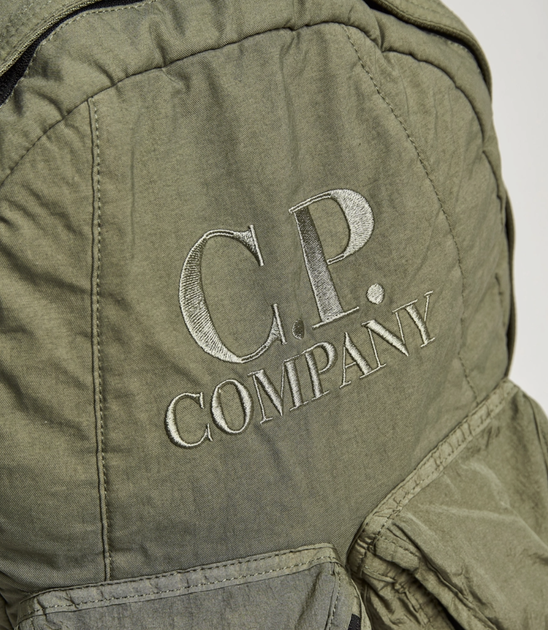 Рюкзак C.P. Company Taylon P Nylon Backpack с вышитым логотипом в цвете хаки. - изображение 4