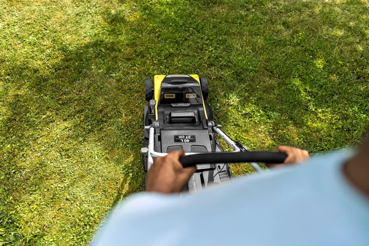 Газонокосарка акумуляторна Karcher LMO 4-18 36В 37 см пластик чорна з жовтим - зображення 6
