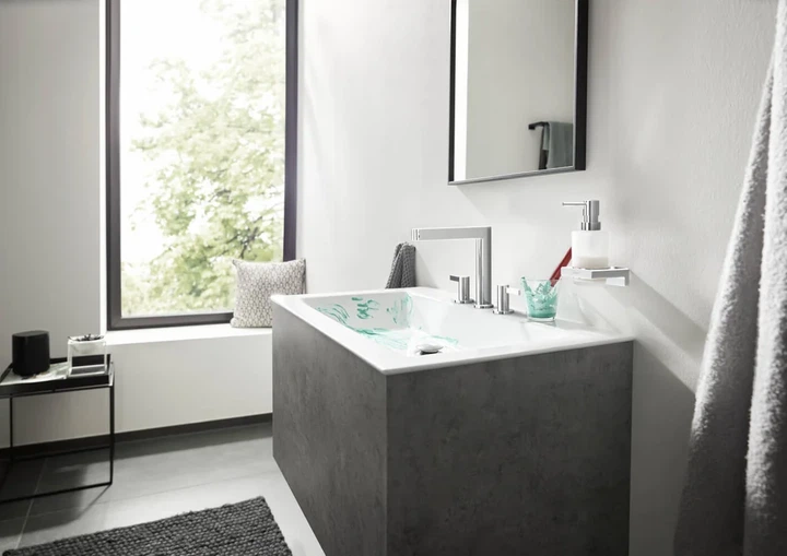 Дозатор рідкого мила Hansgrohe AddStoris, хром (41745000) - Фото 2 Дозатор рідкого мила Hansgrohe AddStoris, хром (41745000) - изображение 2