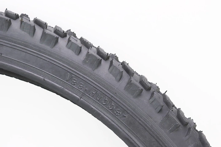 Шина для велосипеда 24x2.10 (51-507) шипованная VRB-109M Vee Rubber - изображение 3