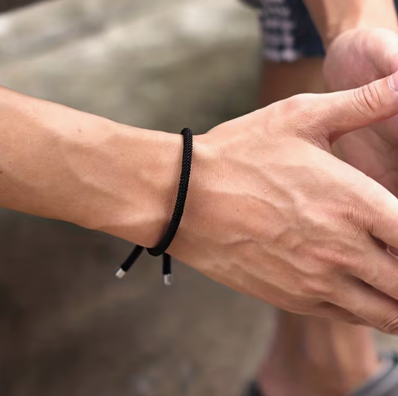 Регульований браслет удачі Yoga Braclet, легкий та стильний чоловічий, жіночий браслет червоний - Фото 7 Регульований браслет удачі Yoga Braclet, легкий та стильний чоловічий, жіночий браслет червоний - изображение 7