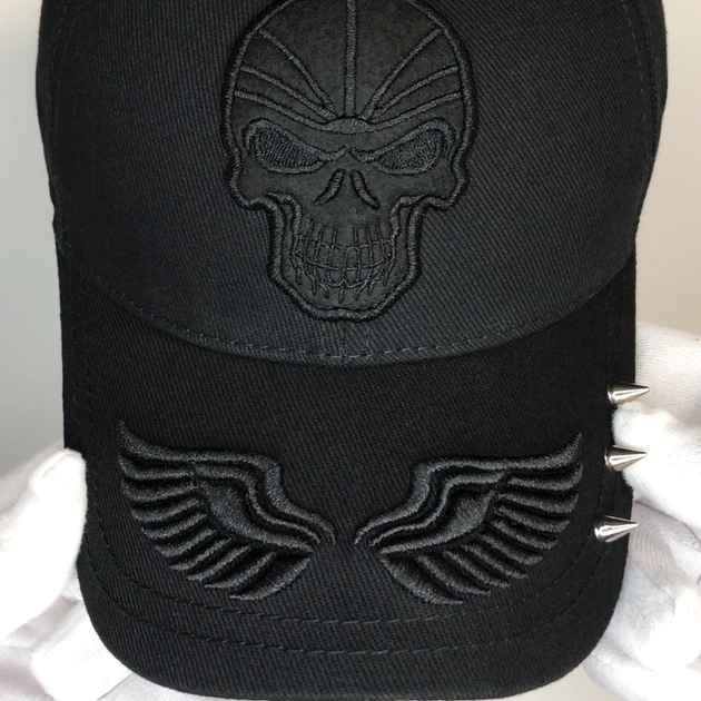 Кепка-бейсболка Damko Skull Black з вишивкою черепа та металевими шипами M (56–58 см) чорна - Фото 3 Кепка-бейсболка Damko Skull Black з вишивкою черепа та металевими шипами M (56–58 см) чорна - зображення 3