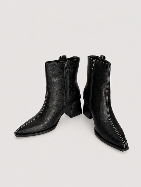 Трендовые демисезонные казаки Женские Bashili Черный 37 (24 см) Код: B46 black - изображение 6