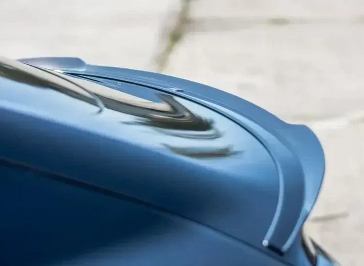 Спойлер багажника Tesla Y 2020-2024 Original Factory стиль черный глянец - изображение 3