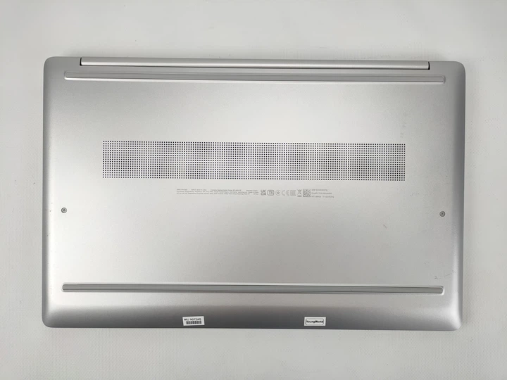 Ноутбук 17.3" HP Laptop 17 AMD Ryzen 5 7520U RAM 8GB SSD 512GB Windows 11 (UKR) (102260192) - Уценка - Фото 12 Ноутбук 17.3" HP Laptop 17 AMD Ryzen 5 7520U RAM 8GB SSD 512GB Windows 11 (UKR) (102260192) - Уценка - изображение 12
