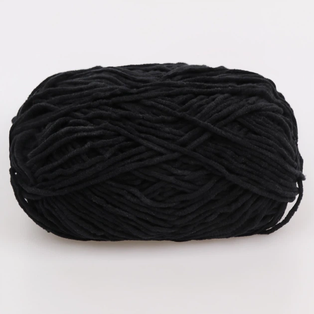 Candy-yarn Micro Velour, Черный №34, микровелюр 38г/100м, плюшевая пряжа для вязания игрушек, амигуруми, пледов, велюровая мягкая пряжа - изображение 2
