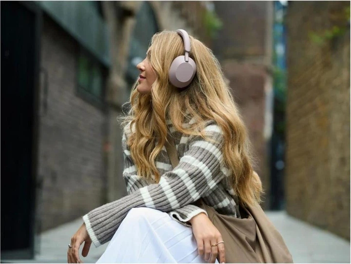 Наушники Sony WH-1000XM5 Powder Pink (WH1000XM5P.CE7) - Фото 8 Наушники Sony WH-1000XM5 Powder Pink (WH1000XM5P.CE7) - изображение 8