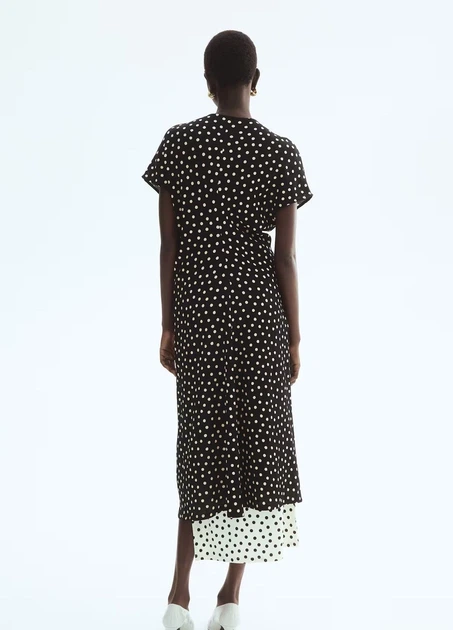 Плаття H&M 16759 Чорний XL (1325) - Фото 2 Плаття H&M 16759 Чорний XL (1325) - изображение 2