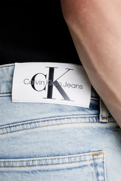 Джинси чоловічі Calvin Klein Jeans Slim Taper блакитні 29/30p - Фото 4 Джинси чоловічі Calvin Klein Jeans Slim Taper блакитні 29/30p - изображение 4