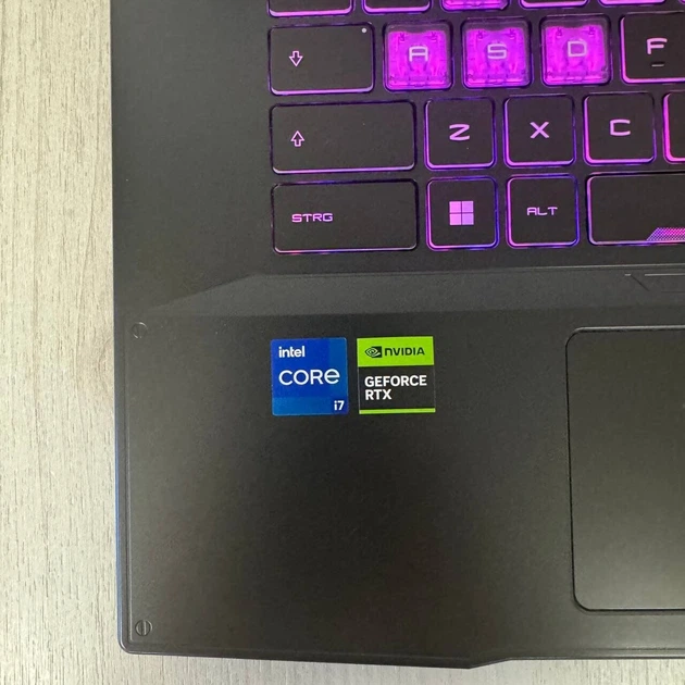 Игровой ноутбук MSI Katana 15 B12VGK / 15.6" (1920x1080) IPS / Intel Core i7-12650H (10 (16) ядер по 3.5 - 4.7 GHz) / 16 GB DDR5 / 512 GB SSD NVMe / nVidia GeForce RTX 4070, 8 GB GDDR6, 128-bit / WebCam б/у - Фото 6 Игровой ноутбук MSI Katana 15 B12VGK / 15.6" (1920x1080) IPS / Intel Core i7-12650H (10 (16) ядер по 3.5 - 4.7 GHz) / 16 GB DDR5 / 512 GB SSD NVMe / nVidia GeForce RTX 4070, 8 GB GDDR6, 128-bit / WebCam б/у - изображение 6