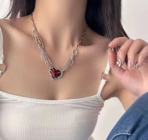 Цепочка чокер Fashion Jewerly на шею с сердцем в руках скелета в готическом стиле y2k бижутерия (SVS) - Фото 3 Цепочка чокер Fashion Jewerly на шею с сердцем в руках скелета в готическом стиле y2k бижутерия (SVS) - изображение 3