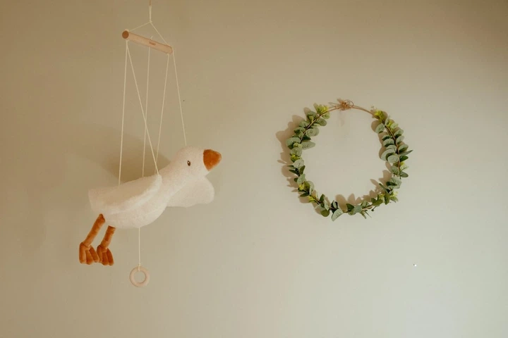 Декоративна іграшка Little Dutch Літаюча гуска Newborn Naturals (LD8424) (8713291884243) - зображення 18