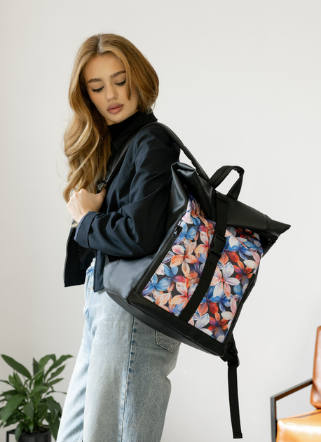 Жіночий міський рюкзак-роллтоп Sambag Rolltop One чорний з квітковим принтом із регульованим об'ємом з екошкіри - зображення 8