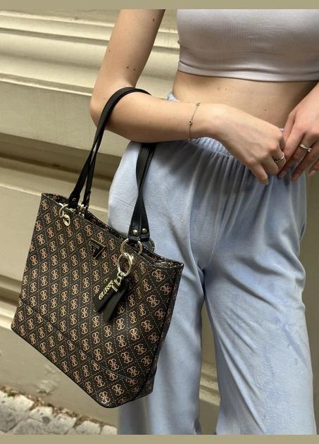 Женская сумка Guess шопер коричневая - Фото 6 Женская сумка Guess шопер коричневая - изображение 6