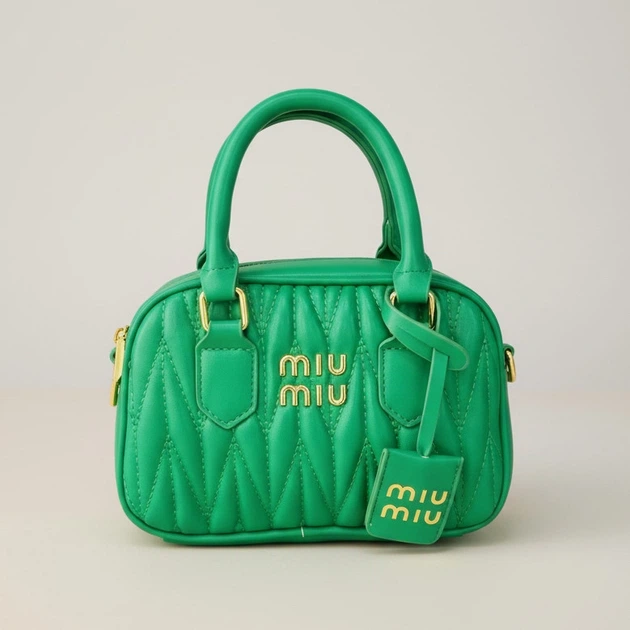 Женская сумка кросс-боди Miu miu 18119 зеленая - Фото 1 Женская сумка кросс-боди Miu miu 18119 зеленая - изображение 1