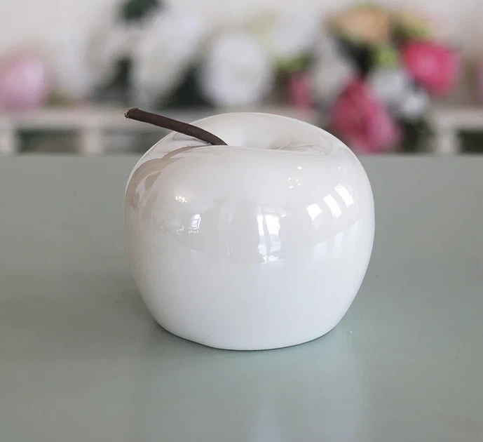 Декоративне яблуко біла кераміка h6см Гранд Презент 1006132-3 - Фото 1 Декоративне яблуко біла кераміка h6см Гранд Презент 1006132-3 - изображение 1