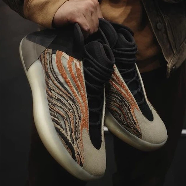 Кросівки Yeezy QNTM Чоловічі Бежево-сірий 42 (26,5 см) Код: GW5314 flaora - зображення 5