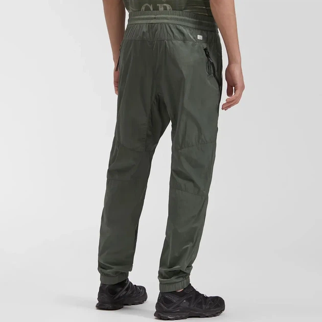 Спортивные карго-штаны C.P. Company (2XL) зеленого цвета. - Фото 3 Спортивные карго-штаны C.P. Company (2XL) зеленого цвета. - изображение 3