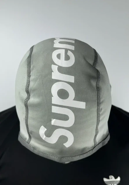 Балаклава Supreme, меняющая цвет при нагревании, серого цвета. - Фото 5 Балаклава Supreme, меняющая цвет при нагревании, серого цвета. - изображение 5