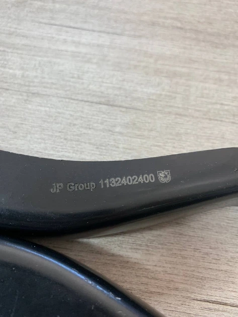 Подушка двигуна ліва JP GROUP 1132402400 VOLKSWAGEN T4 96-> - Фото 6 Подушка двигуна ліва JP GROUP 1132402400 VOLKSWAGEN T4 96-> - зображення 6