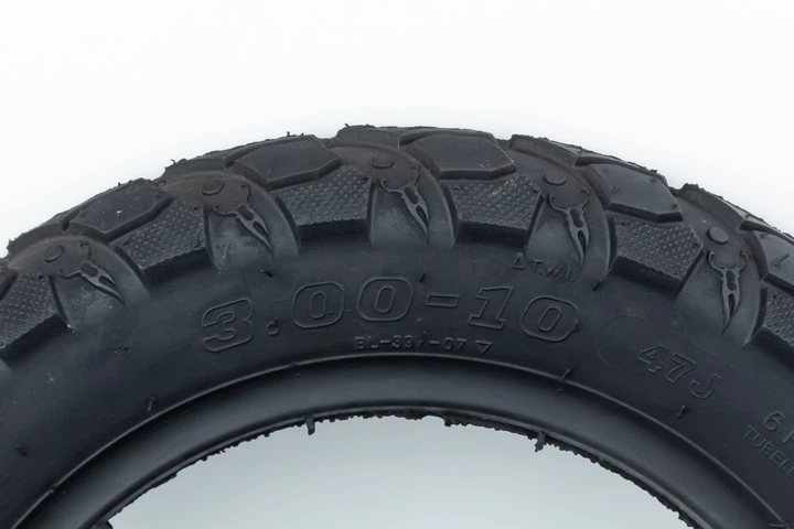 Шина 3,00-10 бескамерная, шипованная BL-397 - изображение 2
