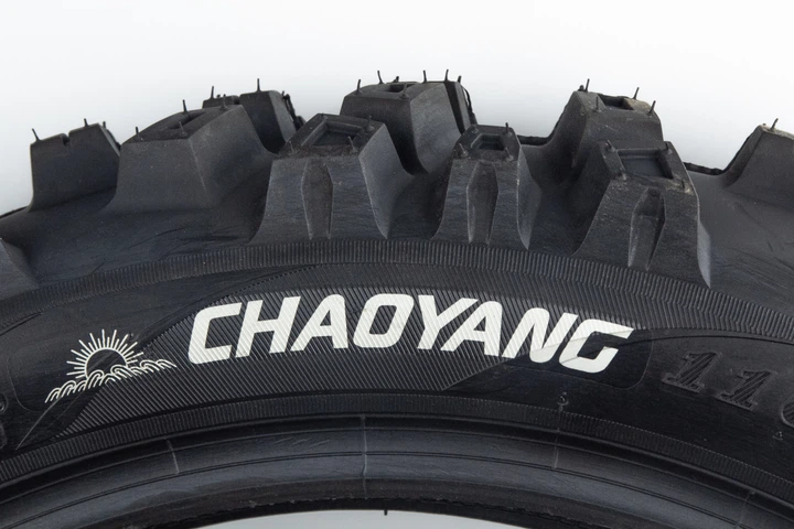 Шина 110/100-18 шипованная CROSS Н-876 - изображение 3