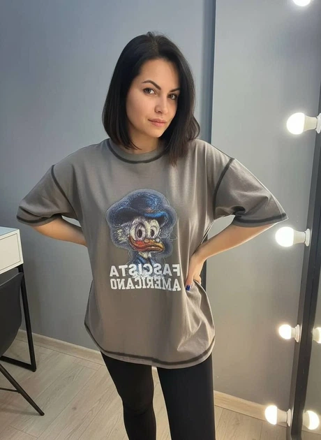 Футболка женская Lady Yep 0125 оверсайз с принтом one size шоколад - изображение 3