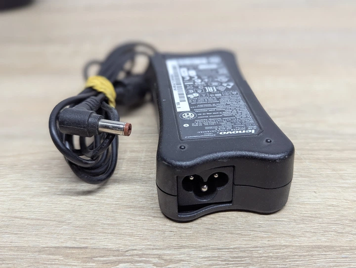 Блок живлення Lenovo ADP-65YB B, 65 W,19 V, 3.42 A,5.5 х 2.5 мм - зображення 4